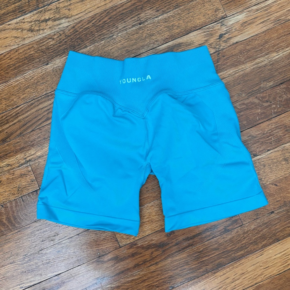 YLA curve shorts